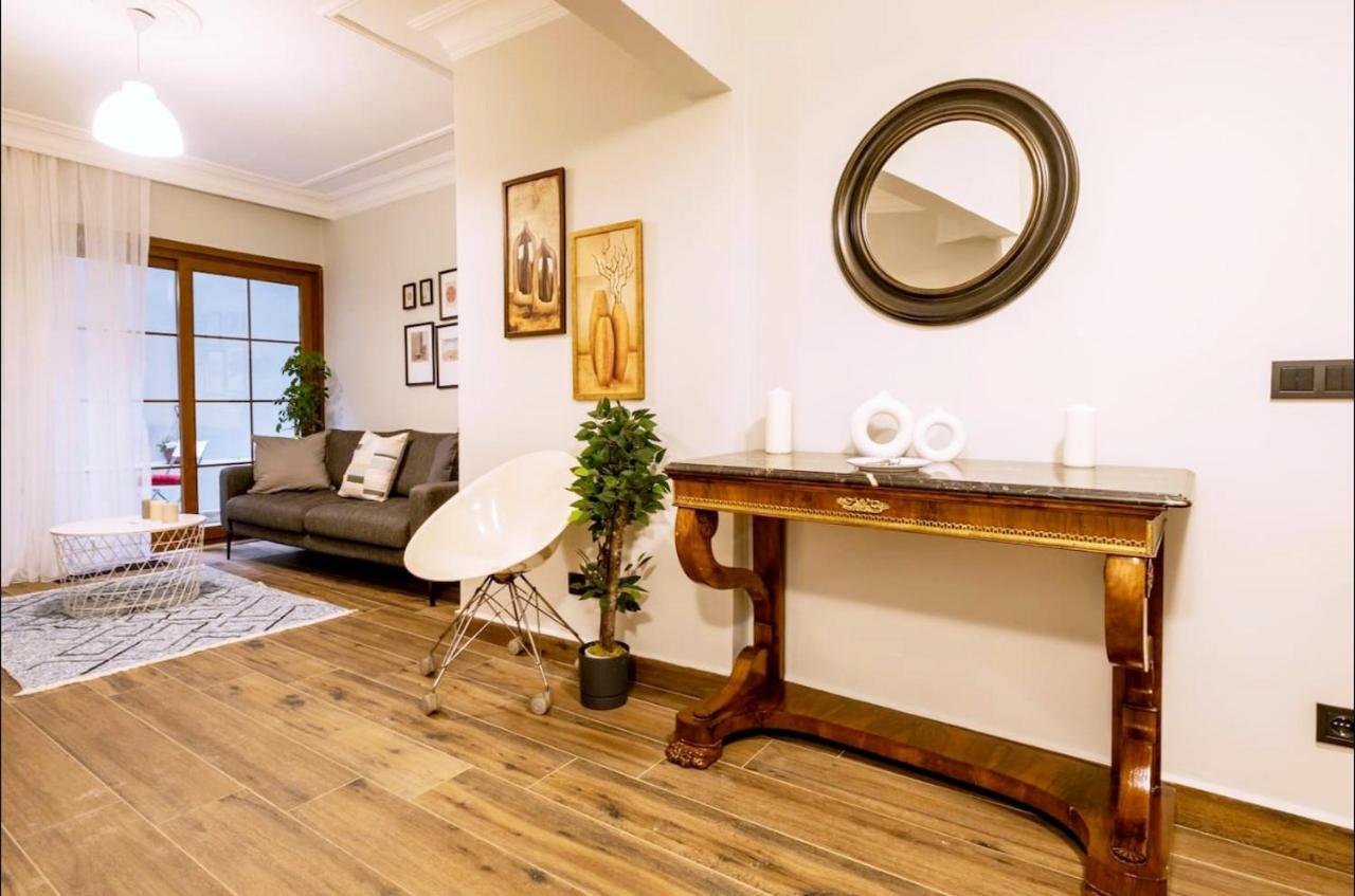 Spacious And Comfy 2Br In The Heart Of Cihangir Apartment Istanbul Exterior photo